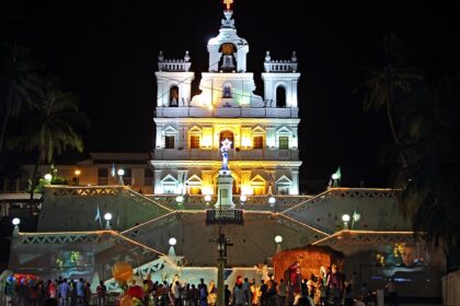 Explore the nightlife in Panjim which tourists love.