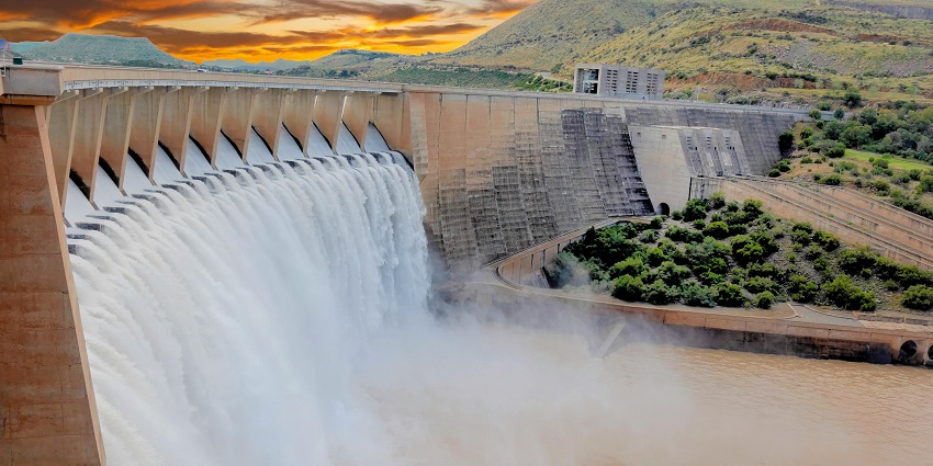 Water falling from a Dam similar to Kanota Dam, a popular tourist attraction near Jaipur.