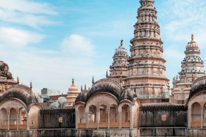 View of a temple in Pushkar, one of the best places to visit near Jaipur for weekend