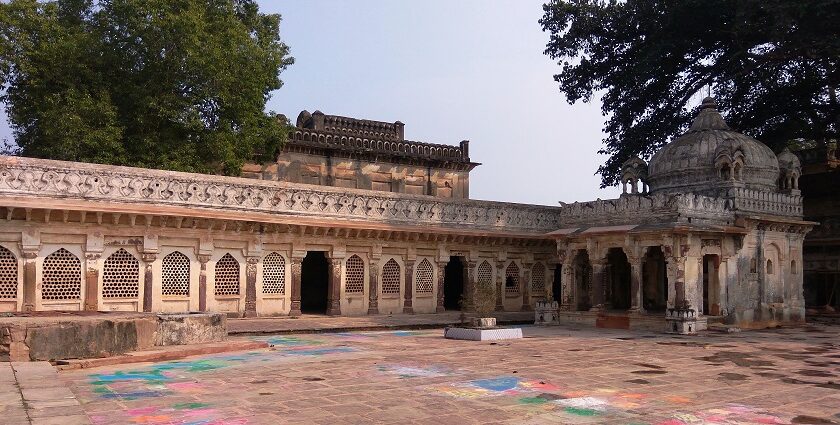 View of Vijayraghav Fort showcasing the beauty reminiscent of places to visit in Katni.