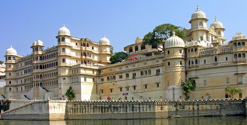 This image shows the most iconic and important palace of Rajasthan– Place to visit in Rajasthan in March.