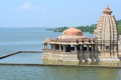 An image of Bisaldeo Temple, one of the places to visit in Tonk district, Rajasthan, India.