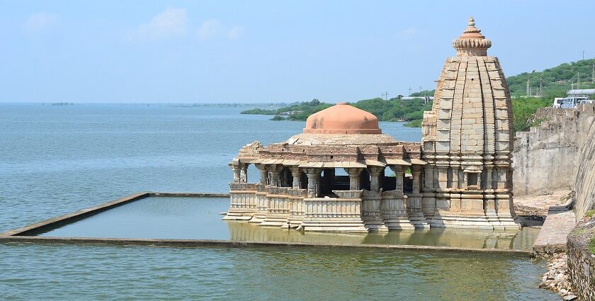 An image of Bisaldeo Temple, one of the places to visit in Tonk district, Rajasthan, India.