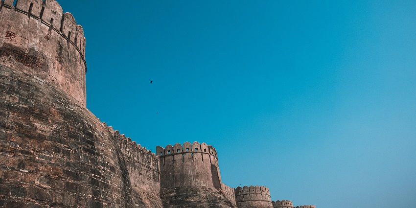 An astonishing view of the towering Kanthkot Fort, one of the best forts in Gujarat.