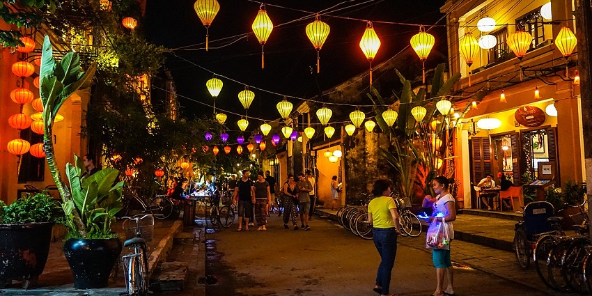 1900 Cafe (Hoi An), a cosy cafe with relaxing vibes and delicious Vietnamese coffee.