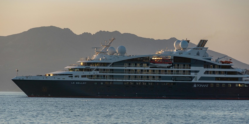 Premium cruise party in Mumbai offering luxurious accommodations and breathtaking sea views.
