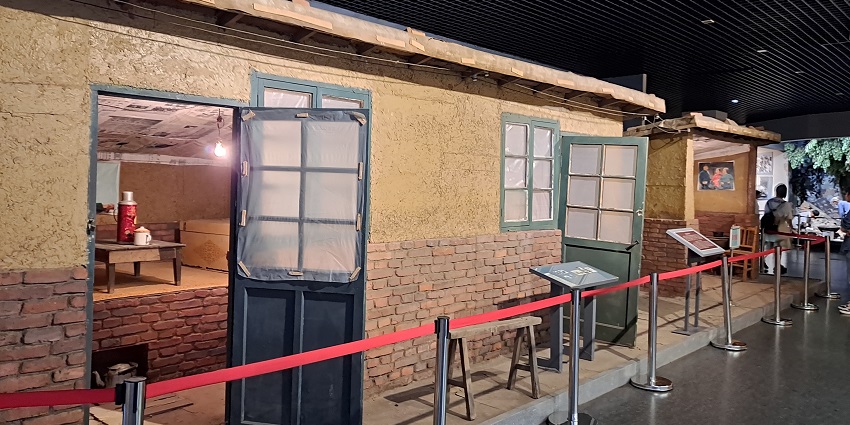 A mesmerising view of the Smritivan Earthquake Museum for travellers to explore.