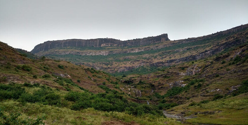 Achala Fort is surrounded by majestic mountains and beautiful terrain.