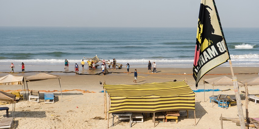 Achara beach is known for its beautiful, clean expanse of pristine sands, the best place.