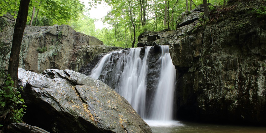 Adai Waterfalls provides a peaceful retreat, especially during the monsoon season.