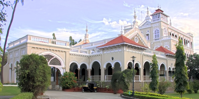 The iconic Aga Khan Palace, an important historical site in Pune, and a must-visit.