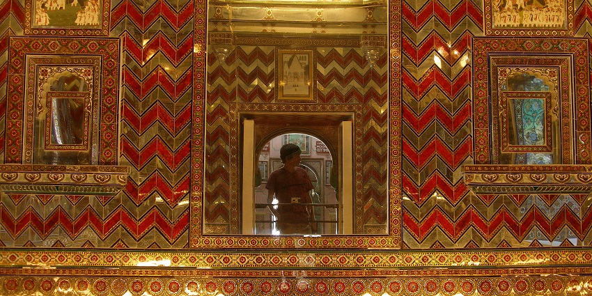 Aina Mahal in Bhuj showcases 18th-century opulence and artistic fusion