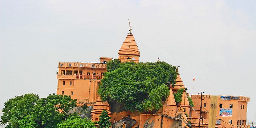 A glimpse of the iconic Ajgaivinath Temple, a spiritual attraction nestled in Bihar.