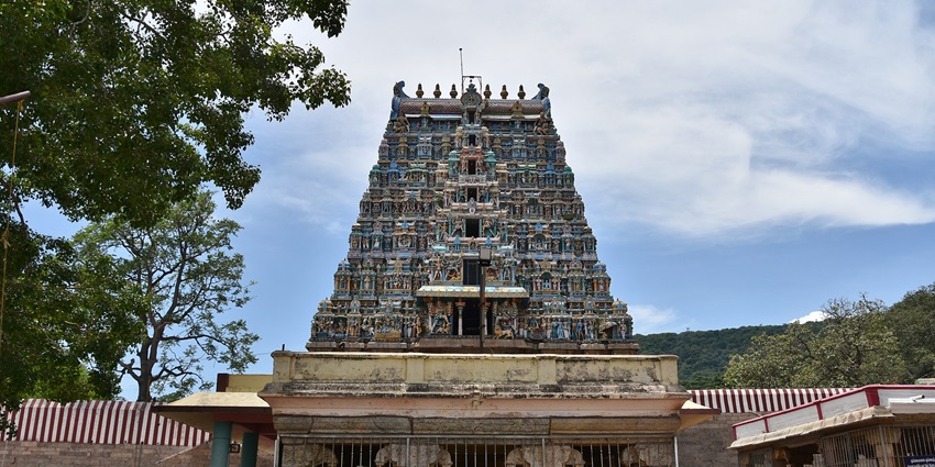 Alagar Kovil Temple dedicated to Vishnu god, top tourist attraction near Meenakshi Temple.