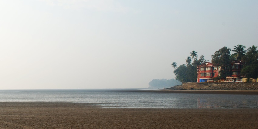 A picture of Alibaug, one of the best places to visit near Pune within 200 km.