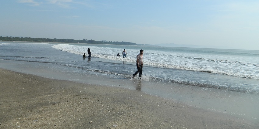 Scenic coastal view near Nisargakavi Bahinabai Chaudhary Zoo with vibrant skies and water