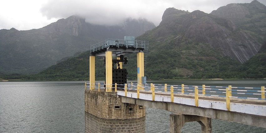 Picturesque dam with boating and serene landscapes for relaxation.