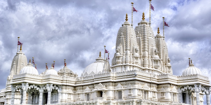 Image represents the soothing environment around the temple.