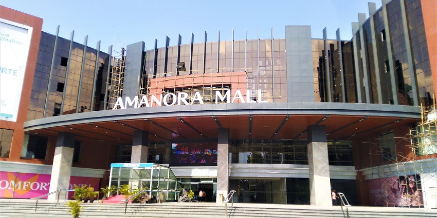 Amanora Mall offers an exciting blend of brands for everyone.