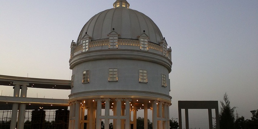 An image of the stunning Amanora Park Center situated in the city of Pune, Maharashtra.