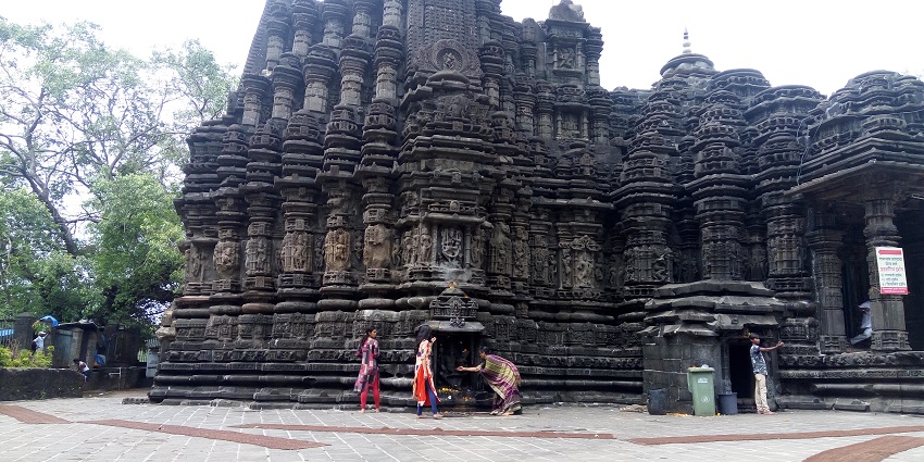 A glimpse of Ambreshwar Temple which is one of the shiv temples in Mumbai.