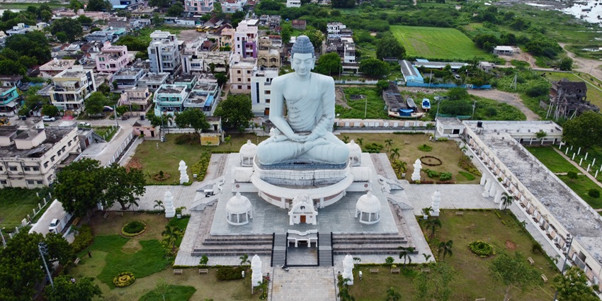 Amravati, one of the best places to visit near Nagpur in May for its cultural heritage