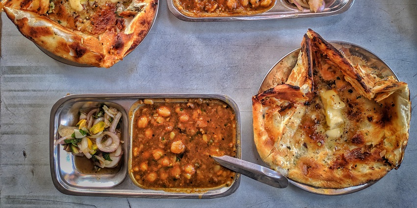 Amritsari Kulcha is one of the most delicious and famous street food in Amritsar.