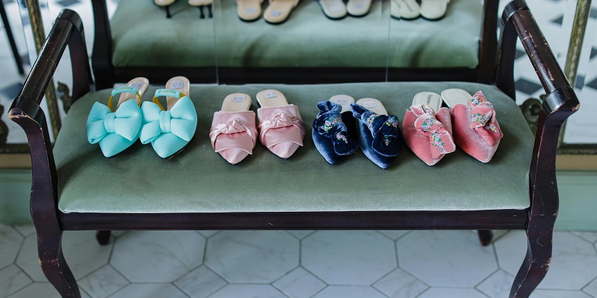 An Dong Market is a must-visit place for footwear shopping in Vietnam for good-quality.