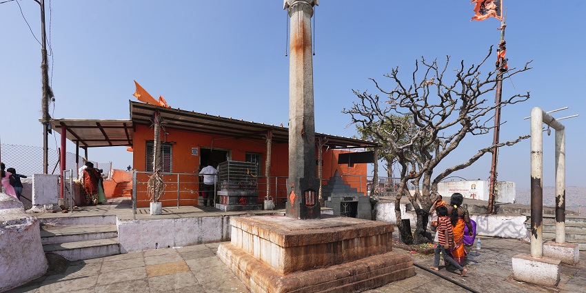 An image of the Anjaneya Temple in Namakkal, one of the best places to visit in Namakkal.