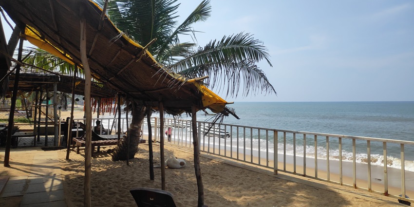 An image of Anjuna Flea Market which is famous for some of the best parties.