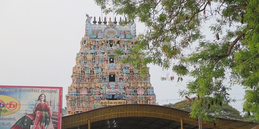 An image showing the grand entrance tower of Apatsahayesvarar Temple at Alangudi.