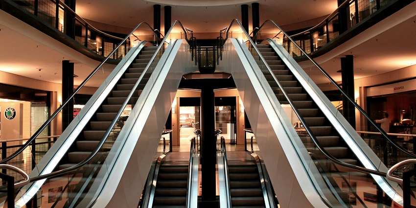 Located in Sector 52, this is one of the best shopping malls in Gurgaon, Haryana.