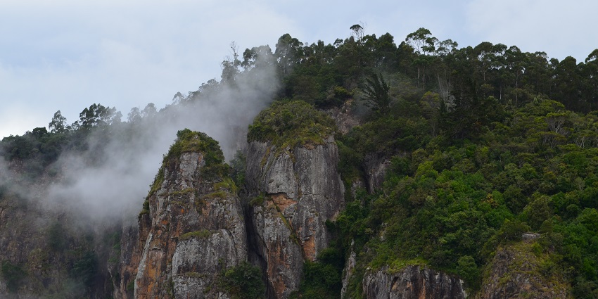 Unique rock formation attracting nature enthusiasts and photographers alike.