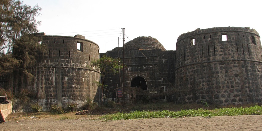 This fort is one of the ideal spots for all history lovers