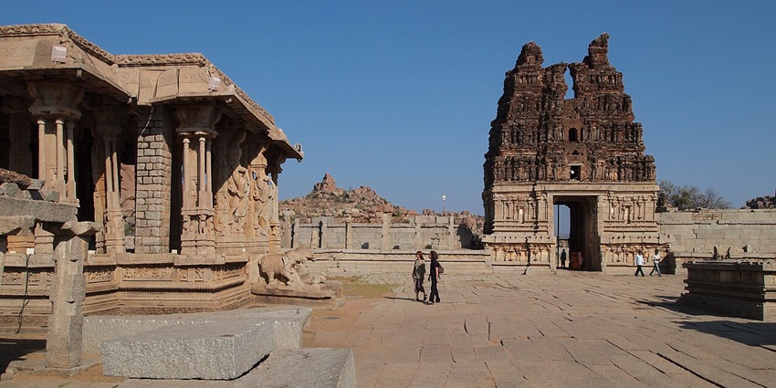 A majestic hilltop temple with stunning views and spiritual significance, one of the best places to visit in Karur.