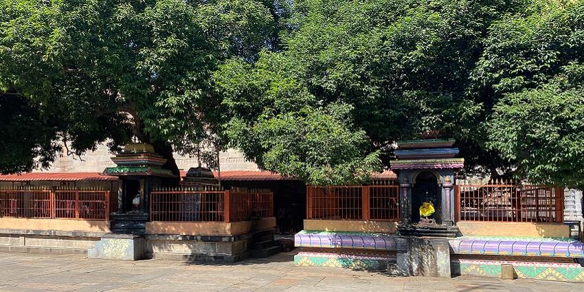 Arunachaleshwara Temple devoted to lord Shiva near Pachaiamman Temple