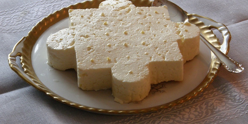 Aggost, a traditional Sweden dessert of milk, sour milk, eggs, and sugar served on a plate, one of the best food in Nashik.