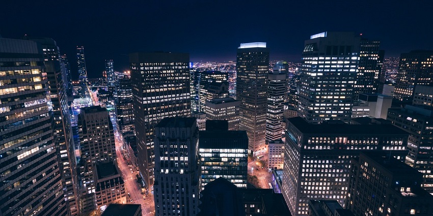 A rooftop view of the city’s skyline from Atmosphere 6, an upscale bar and restaurant.