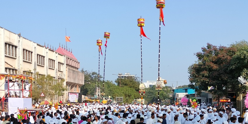 An image of Siddheswar temple procession held at the during the famous festivals.