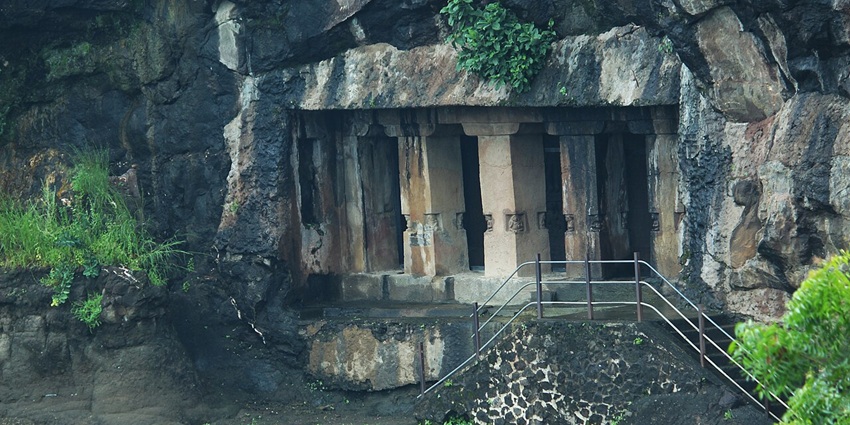 Aurangabad Caves are one of the best places to visit in Aurangabad, Maharashtra.