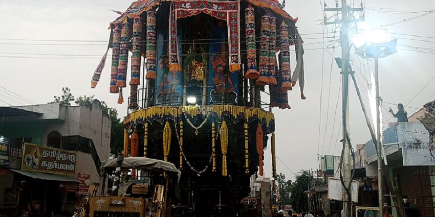 Avinashi temple cart is one of the biggest carts in India