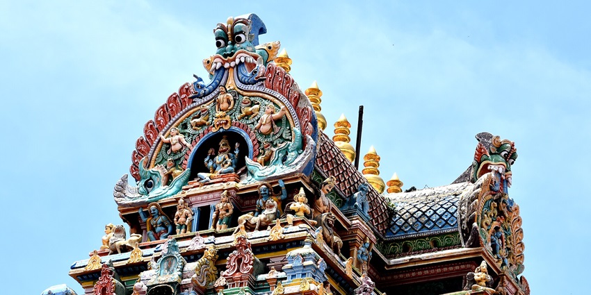 Azhagar Kovil is a
place to visit near Madurai dedicated to Lord Vishnu