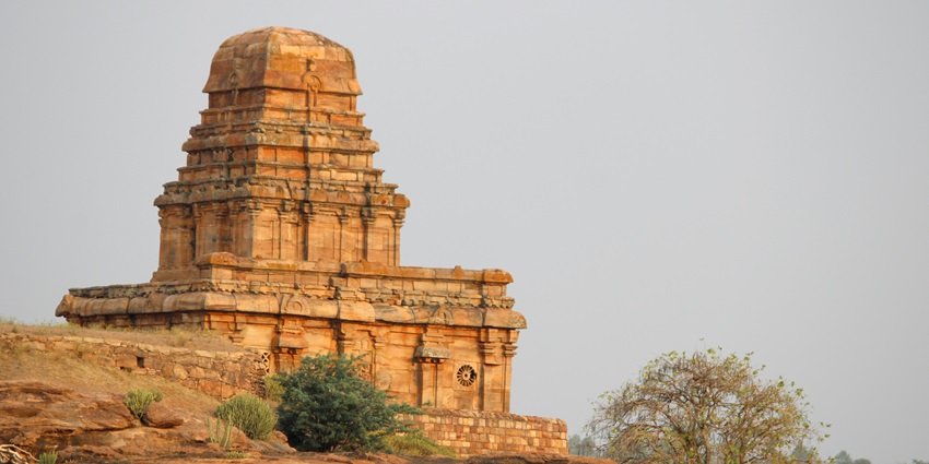 Badami, the ancient rock-cut temples, caves, and stunning Agastya Lake for travellers.