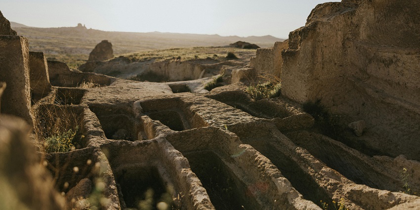 A picture of Bahiri Caves featuring stunning rock formations and serene hiking trails.