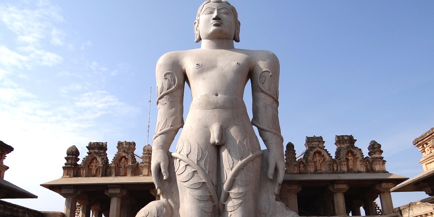 Bahubali Hill Temple features stunning architecture atop a majestic hill, embodying spiritual grandeur
