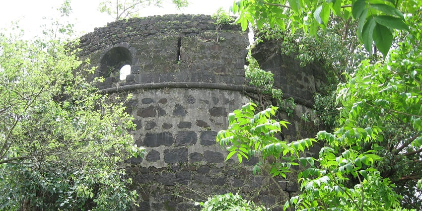 Belapur Fort, a popular tourist place near Katepurna Wildlife Sanctuary.