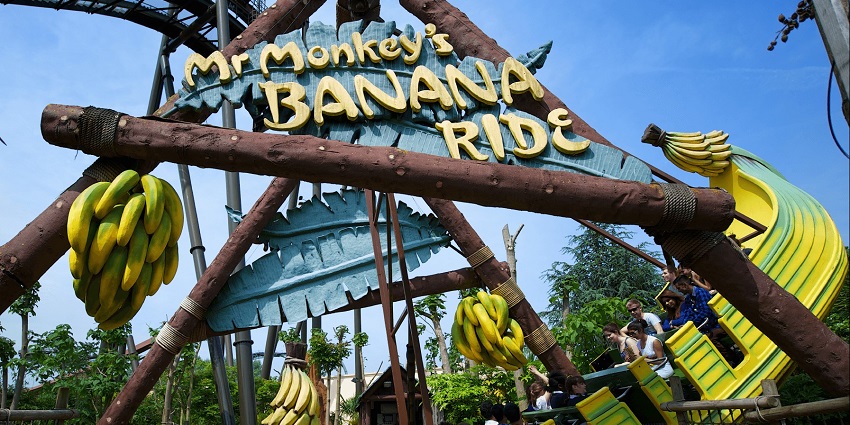 A picture of a banana boat ride, a fun-filled activity among the best water sports in Alibaug.