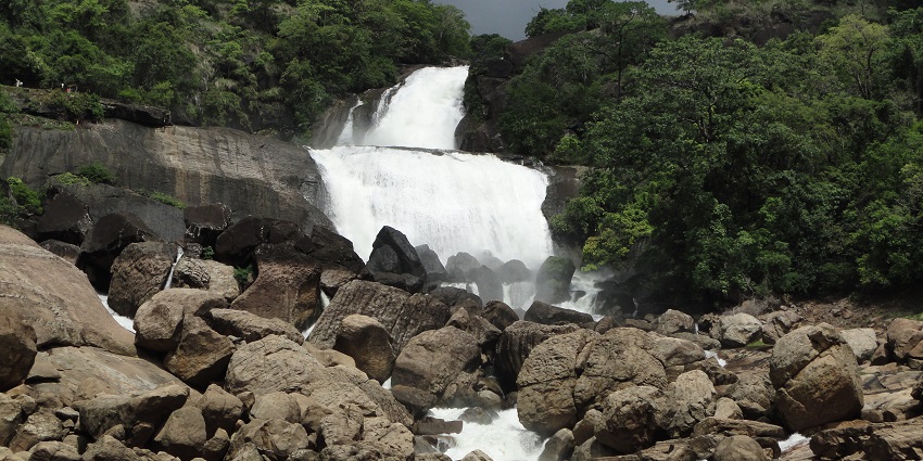Banatheertham waterfalls, a fantastic location for picnicking with family.