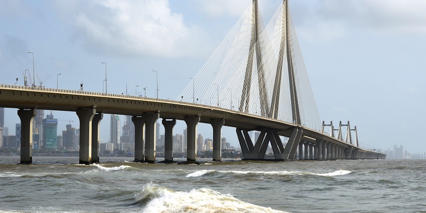 Landscape view of the Worli sea-link, a famous tourist attraction near Bandra Fort.
