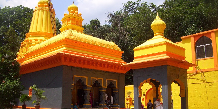 Baneshwar Temple is one of the most significant places to visit near Jejuri for all.